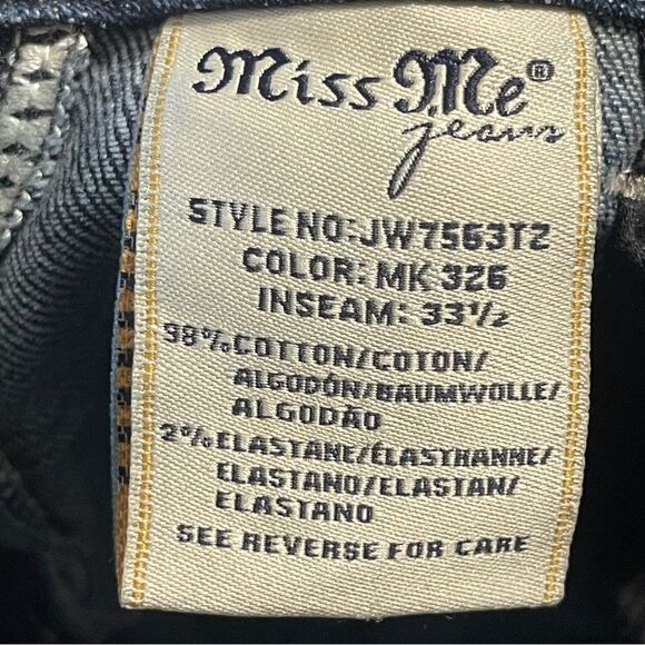 Miss Me Signature Straight Jeans, Size 26 - Picture 9 of 10